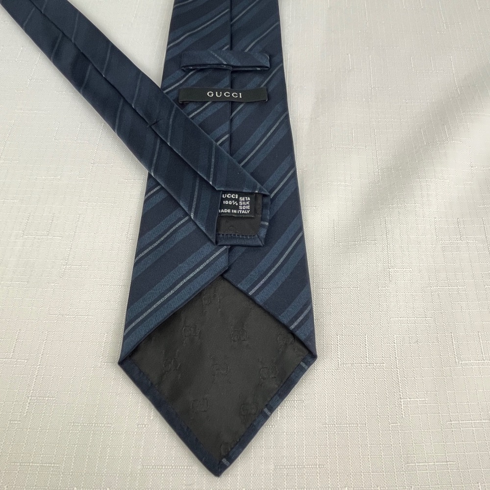 Gucci Necktie Men Blue Grey Striped Silk Made in Italy Designer Formal Tie - Picture 6 of 14